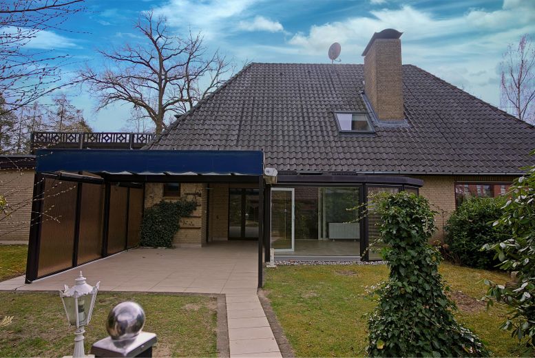 Ruhige EG-Wohnung (unmöbliert) mit Garten in Bad Bevensen – Terrasse