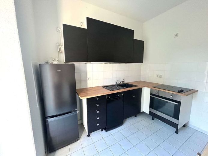 ***Helle 2-Zimmer-Wohnung mit Balkon und Einbauküche – gemütliches Zuhause in toller Kaßberglage *** – Foto 1