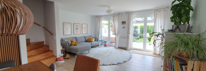 Wohn und Esszimmer