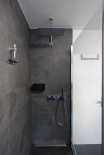 Mieszkanie na wynajem: 3,5 pokoju we Freudenstadt – Badezimmer mit Dusche