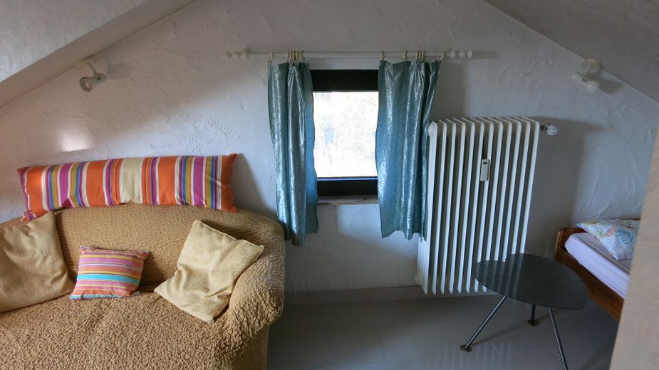 Mobilyalı. Tek odalı daire yalnızca hafta sonları evine gidenlere kiralıktır – Fotoğraf 21