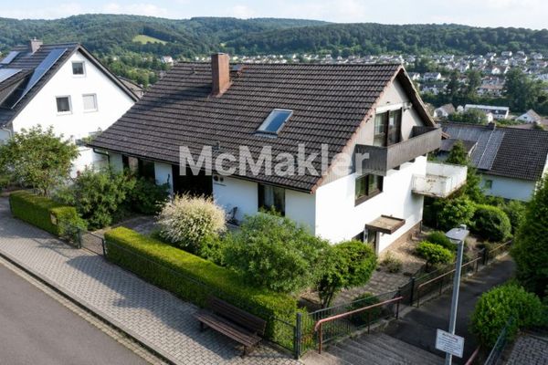 Ampia casa unifamiliare con appartamento separato affittato e vista panoramica su Bad Orb