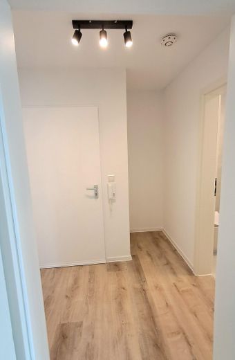 Erstbezug – Renoviertes Apartment mit Terrasse, zentral in Echterdingen – Foto 7