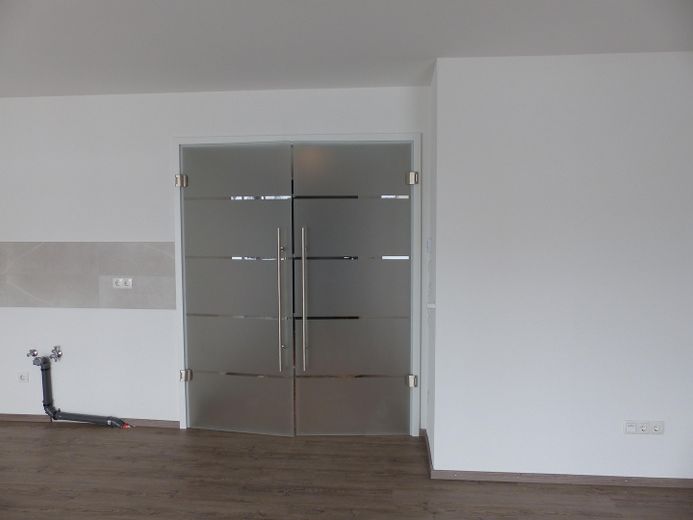 Appartement exclusif de 2 pièces au rez-de-chaussée avec grande terrasse orientée sud-ouest & jardin – écoénergétique à Buchloe – Photo 6
