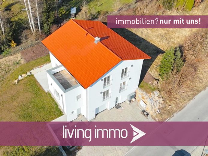Gelegenheit in Vornbach: Stilvolle Dachgeschosswohnung mit Dachterrasse, Garage u. Wärmepumpe – Foto 1