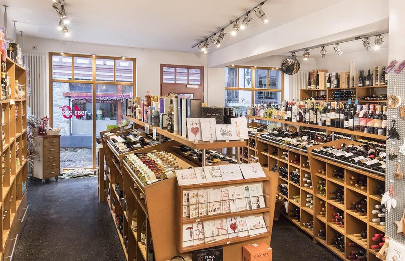 Erdgeschoss Weinladen