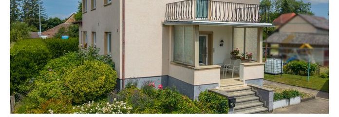 Zweifamilienhaus in ruhiger Wohnlage - ideal als Mehrgenerationenhaus oder zur Vermietung