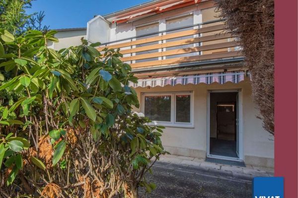 KÄUFERPROVISIONSFREI! Sanierungsbedürftiges EFH mit Garage & Stellplatz in ruhiger Wohnlage.