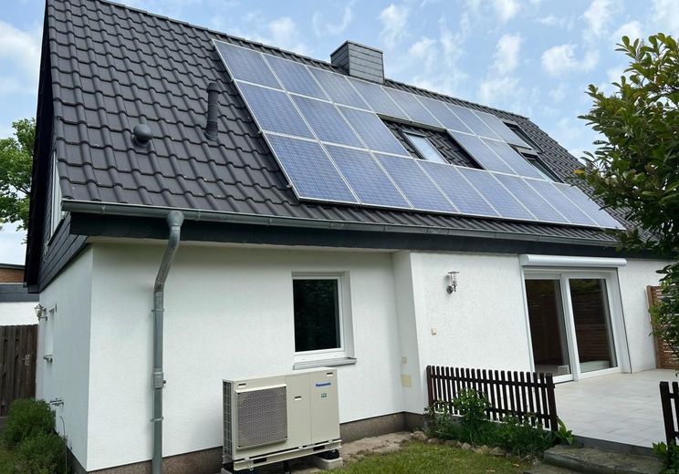 Vivre au centre sans stress de rénovation : maison individuelle compacte, grand jardin, garage XXL – Photo 4
