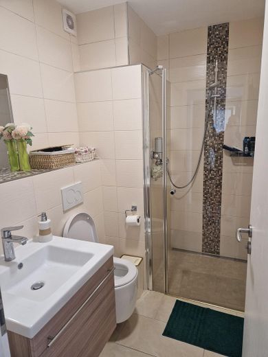 Helle Wohlfühlwohnung in zentraler Lage – 104 m² Wohnkomfort – Foto 12