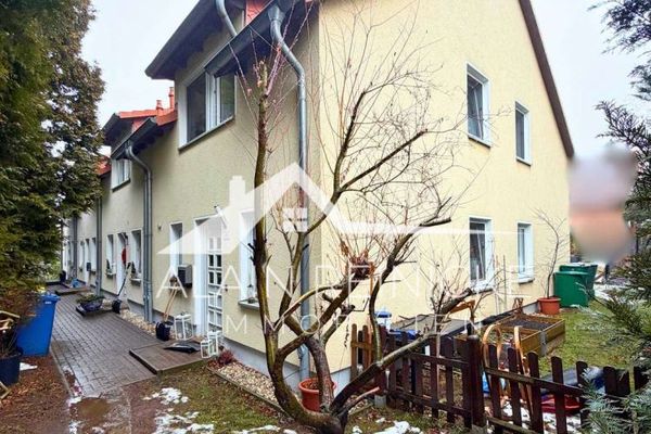 Casa adosada intermedia en Oberlichtenau