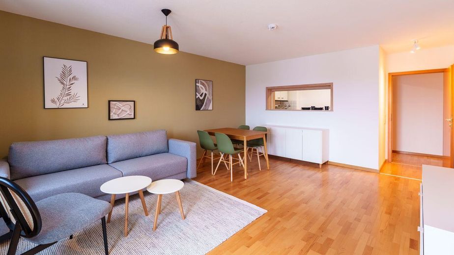 Renoviert & möbliert: Wohnung mit Balkon in Gersthofen - Wohnen auf Zeit – Foto 3