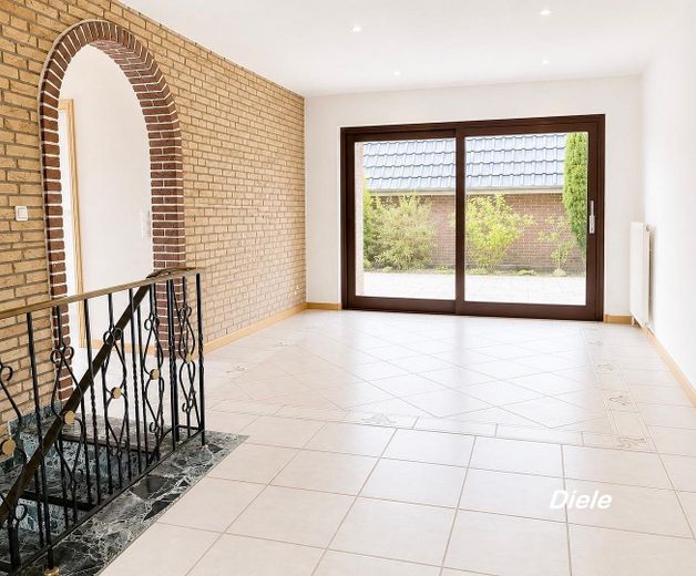 Sans commission – sans agent immobilier | Un espace modulable avec jardin idyllique à 5 km de la mer – Diele