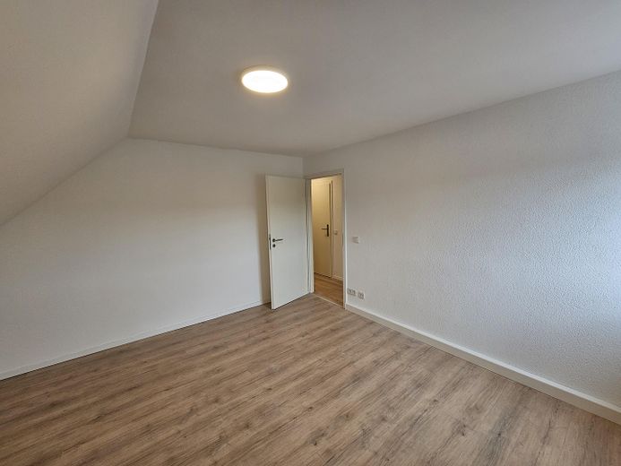 Appartamento mansardato di 3 locali – Foto 4