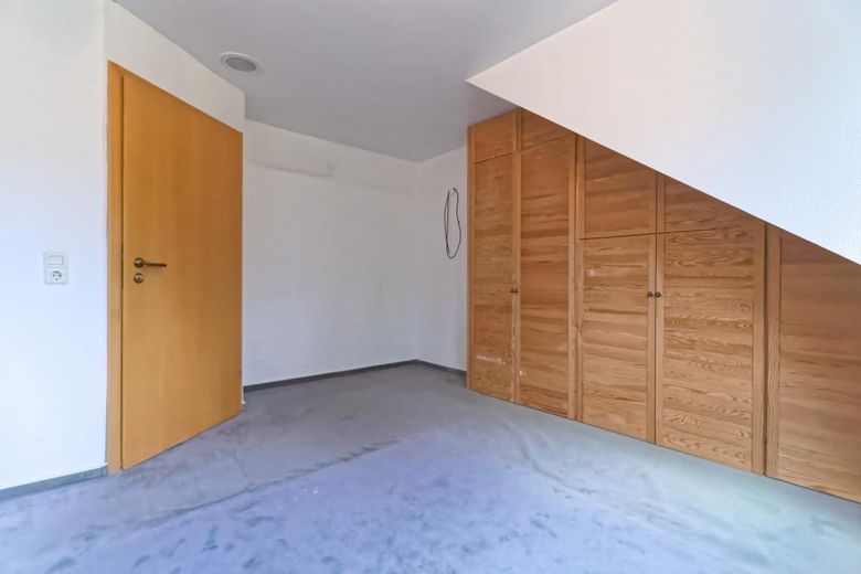 SENZA PROVVIGIONE: Luminoso appartamento di 4 locali a OB-Sterkrade -Eccellenti condizioni energetiche! – Schlafzimmer