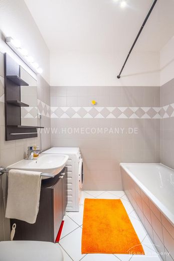 27988 HomeCompany Dresden सुसज्जित/फर्निश्ड 2-कमरों का अपार्टमेंट Dresden-Neustadt में, अधिकतम 2 व्यक्ति – 4de33a128db9ff52c36e93ba2540dd5ab8a47aa1.jpg