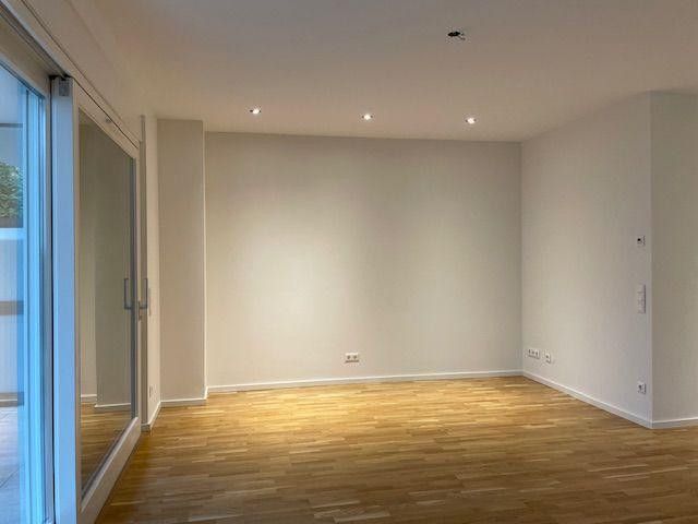 Wohnen am See in der Natur: Moderne Wohnung mit Terrasse und Garten – Foto 14