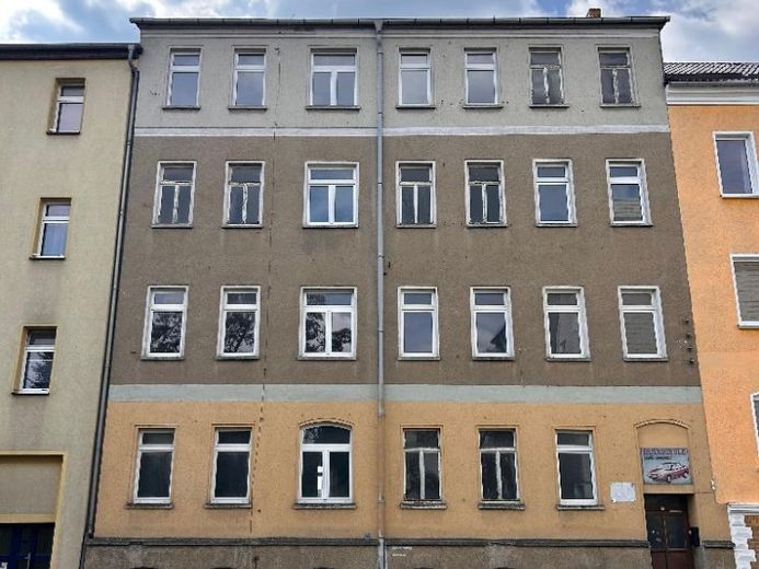 Mehrfamilienhaus mit Zukunftspotenzial im Herzen von Schkeuditz – Foto 1