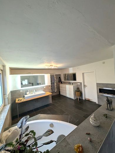 Neuental, casa unifamiliare + fabbricato accessorio – Foto 20