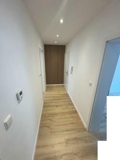 Erdgeschoßwohnung - Innenstadt - alles zu Fuß erreichbar - beste Wohnlage - worauf Warten? – 17 Flur