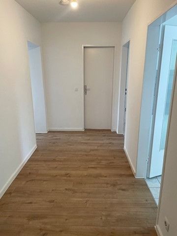 Provisionsfreie helle sanierte 2 Zimmer Whg. mit Balkon – Foto 5