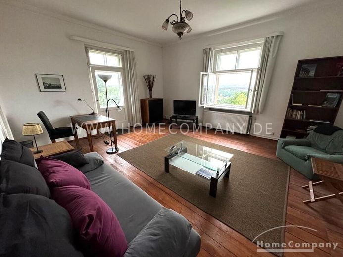 20330G HomeCompany Dresden Möbliert/Furnished 2-Zimmer Apartment mit phantastischer Aussicht über die Stadt am Loschwitzer Elbhang, grosse Dachterrasse max. 2 Personen – afd00d878dfff76700226233777854d0c9cd38e0.jpg