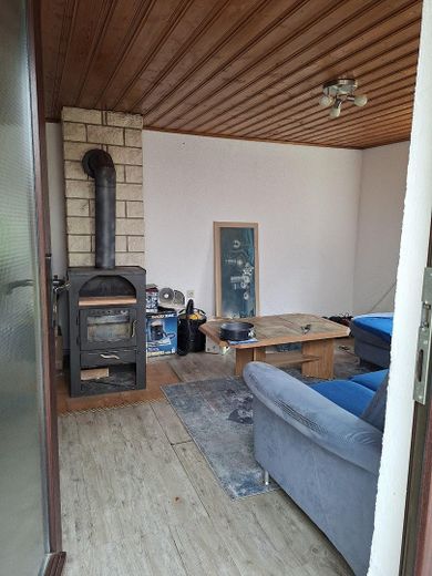 Small House for DIY Enthusiasts – Photo 7