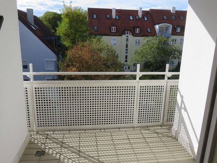 Bezugsfreie Maisonette-Wohnung nahe der Dachauer Altstadt, Erbpacht – Loggia