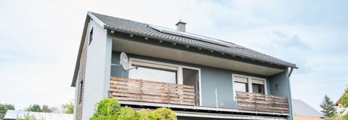 Viel Platz für die Familie: Gepflegtes Einfamilienhaus mit 160 qm, 3 Garagen & großem Grundstück