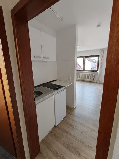 Charmantes 1,5 Zimmer Appartment mit Pantry Küche und KFZ Stellplatz - Frei ab 01.09.26 – Küche