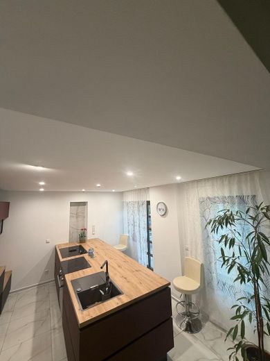 Exklusive Erdgeschossresidenz mit Haus-in-Haus Charakter – Foto 8