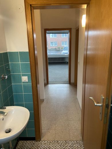 Sahibinden; Rhade merkezinde doğrudan ofis alanları – Fotoğraf 8