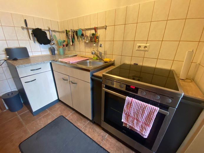 Werneuchen city center! Like having your own house! Cozy top-floor apartment... – Küche2