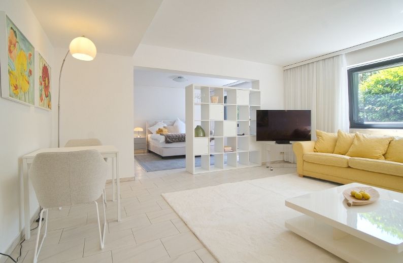 Appartamento confortevole per soggiorni di lavoro, parcheggio direttamente in strada, zona residenziale tranquilla e ottima – 8d5bdc8693d1ea1c3fa9133afcf7a3fc4c47d213.jpg