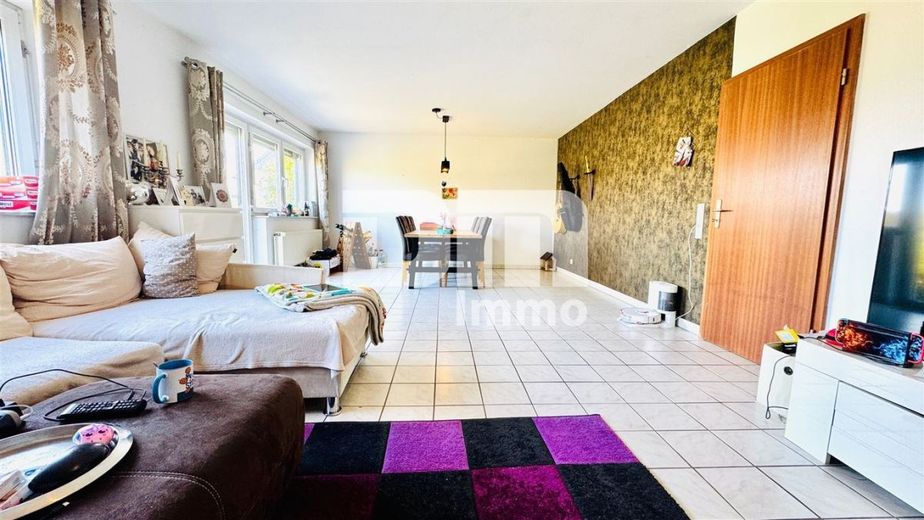 Charmantes Ein- bis Zweifamilienhaus mit großem Garten in begehrter Lage – EG Wohn / Esszimmer Zugang Terrasse