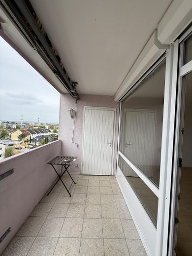 Puestas de sol de ensueño: luminoso apartamento de 1 habitación con logia, ascensor – Photo 11