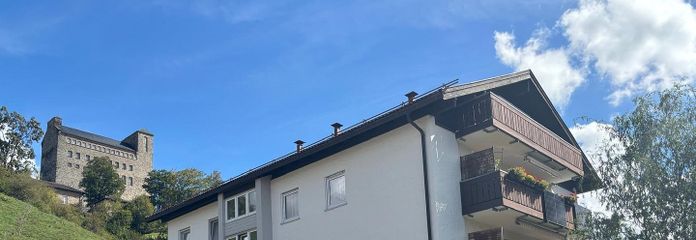 Compacte Allgäu-woning met terras op het zuiden en uitzicht op de bergen – Außenansicht