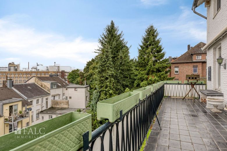 Maximale Rendite! Großzügige Wohnresidenz als starke Kapitalanlage – Terrasse 1. OG