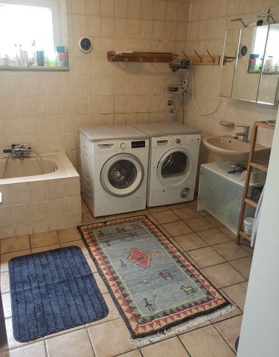 1. Obergeschoß Badezimmer 10m²