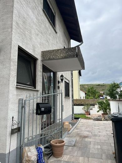 Charmantes Reihenendhaus in Kirchheim am Neckar – Hausansicht