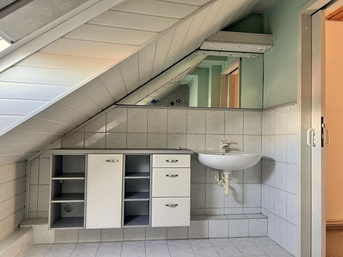 Kendine ait arsa üzerinde 4 odalı sıra ev – Bad DG