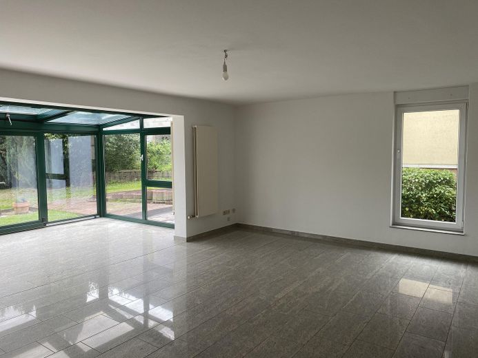 Exclusivo piso de 2 habitaciones para amantes del jardín – Foto 5