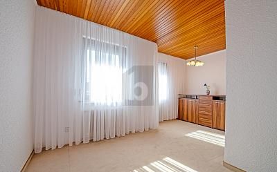 تراس شمسي، حديقة ومرآب – 1784032073_213494.jpg
