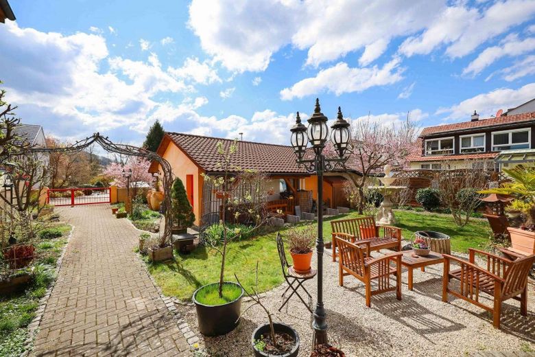 AussenansichtSüd u.Westseite_2