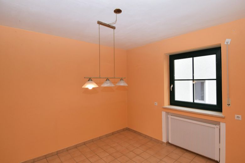 Schönes Stadthaus 140 m2 ohne Maklerprovision in 94333 Geiselhöring (Straubing/Haindling) – Esszimmer im EG
