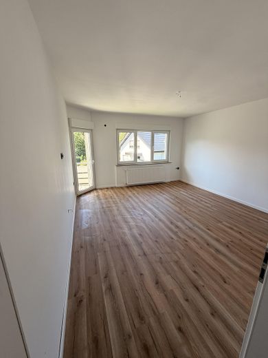Kapsamlı tadilat sonrası ilk kullanım! 3 odalı hayalinizdeki daire 15.09. tarihinden itibaren boş (Detmold) – Fotoğraf 13