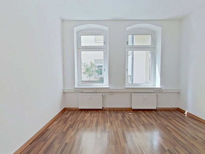 Charme automnal pour votre nouveau chez-vous - Emménagez, blottissez-vous et économisez sur le loyer hors charges : Spacieux appartement de 4 pièces avec BALCON ensoleillé – Schlafzimmer III