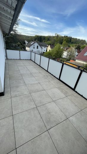 Stilvoll renoviertes Landhaus mit großzügigen Räumen – Balkon