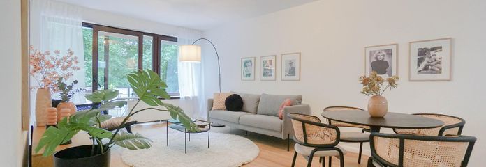Moderno apartamento de 3 habitaciones en una ubicación céntrica – Wohnzimmer