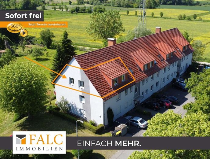 ***Elliehausen - Großzügige 4 Zimmer Dachgeschosswohnung mit Außenstellplätzen*** – Außenansicht